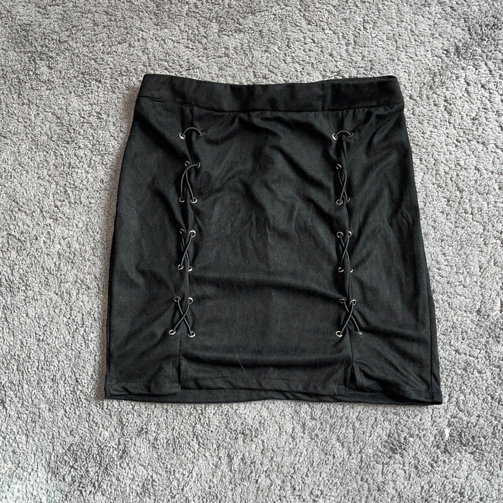 Black tied up front skirt